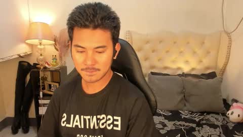 Snapshot of the_killian_jones chatting on November 4, 2025, 12:26 pm ken online show from November 4, 2025, 12:26 pm