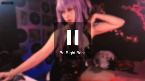 Snapshot of the_kitty_roxy chatting on January 3, 2025, 6:22 am ... ... online show from January 3, 2025, 6:22 am