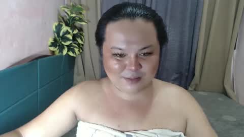 the_ladyboy_nextdoor69 online show from April 12, 2026, 11:48 am