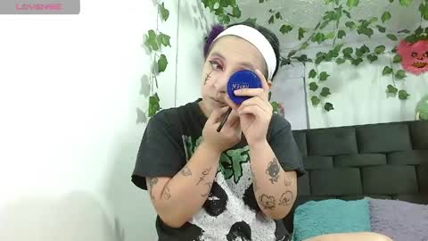 the_lesbian_game online show from May 27, 2026, 7:11 pm