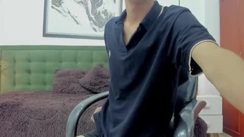   T H E    M A R K   K I N G online show from October 12, 2025, 5:23 pm