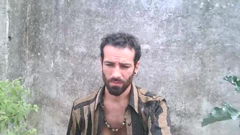 T online show from October 12, 2025, 1:21 pm