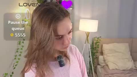 Snapshot of the_truewoman_show chatting on June 11, 2026, 3:15 am My name is Cynthia and Im very happy to see you in my sweet room online show from June 11, 2026, 3:15 am