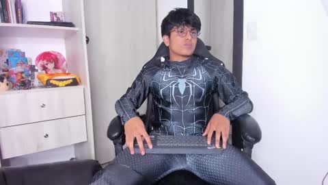 Danny online show from October 31, 2025, 10:00 pm