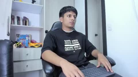 Danny online show from November 28, 2025, 1:30 am