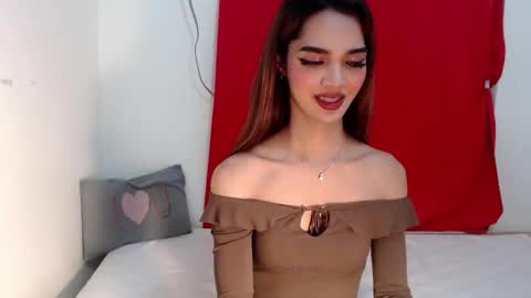 thea121698 online show from October 31, 2025, 3:02 pm