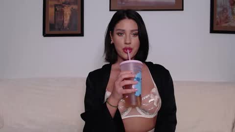 Thea online show from April 3, 2026, 8:07 pm