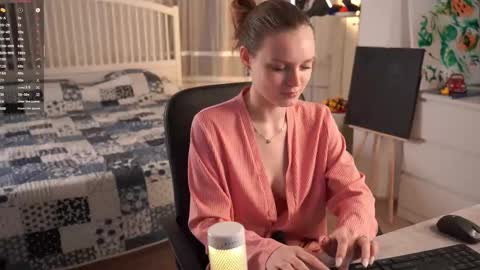 Emma online show from October 10, 2025, 6:07 pm