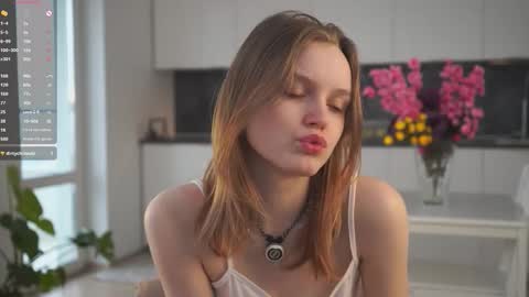 Emma online show from October 29, 2025, 4:37 am