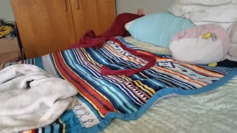 theauroramae -  online show from October 5, 2025, 5:22 pm