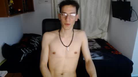 Axel online show from November 8, 2025, 8:14 am