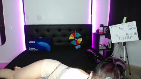 The Bitch Down the Block online show from July 8, 2026, 2:05 am