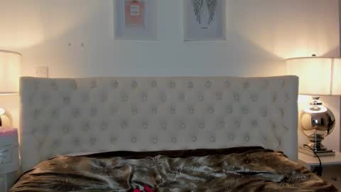 Jessica online show from January 22, 2025, 3:29 pm