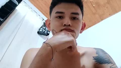 thebluesky_18 online show from November 27, 2025, 11:34 am