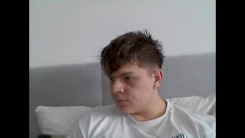 Snapshot of thecuteguy144949 chatting on January 28, 2025, 9:30 am thecuteguy144949 online show from January 28, 2025, 9:30 am