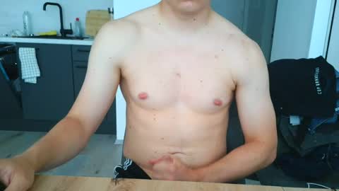 thecuteguy144949 online show from June 14, 2026, 12:29 pm