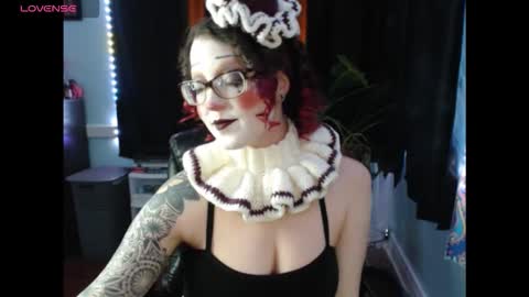 thedaisymoon online show from October 19, 2025, 3:07 am