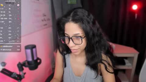 Snapshot of thedevil_boobs chatting on September 29, 2025, 3:33 am Keiko online show from September 29, 2025, 3:33 am