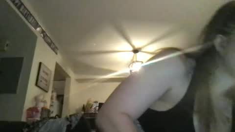 Masked Milf Christina online show from July 6, 2026, 1:24 am