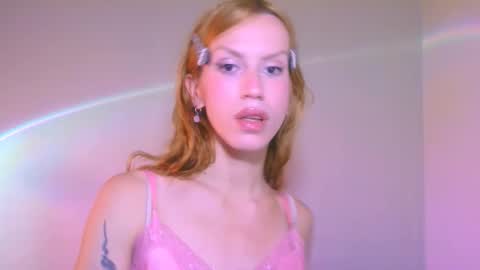 Yolanda online show from November 23, 2025, 7:13 pm