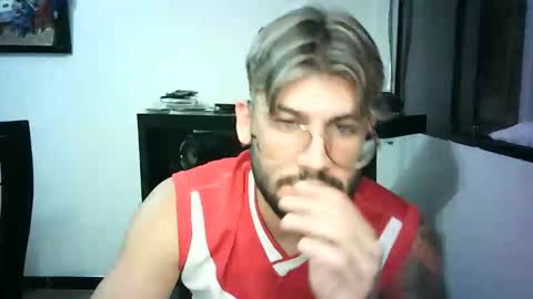 Snapshot of thedragonboyxxx chatting on March 28, 2026, 5:07 am thedragonboyxxx online show from March 28, 2026, 5:07 am