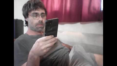 Snapshot of thedudnextdoor chatting on October 22, 2025, 5:56 pm thedudnextdoor online show from October 22, 2025, 5:56 pm