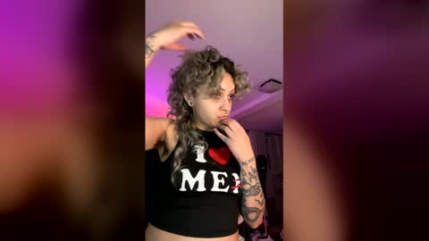 KIng Venus online show from April 20, 2026, 7:11 am