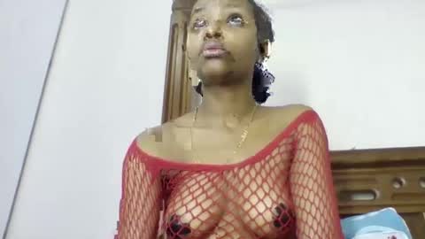 theequinn online show from November 6, 2025, 9:43 am