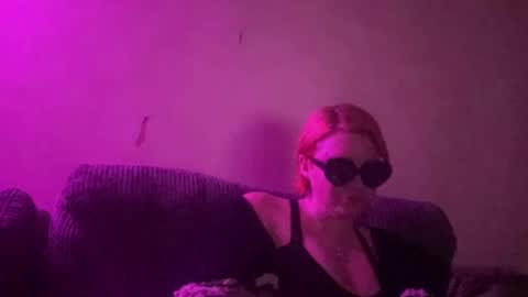 Snapshot of thegoddessfrida chatting on October 13, 2025, 3:39 am Goddess Frida online show from October 13, 2025, 3:39 am