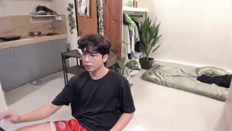 Green online show from November 19, 2025, 12:27 pm