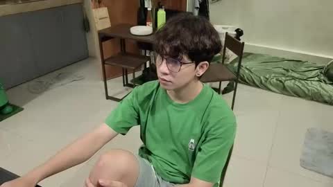 Green online show from February 6, 2026, 7:17 pm