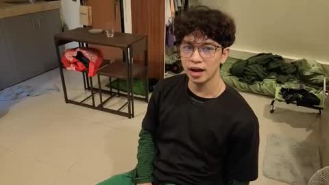 Green online show from March 28, 2026, 5:40 am