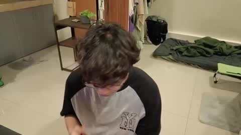 Green online show from April 13, 2026, 9:37 am