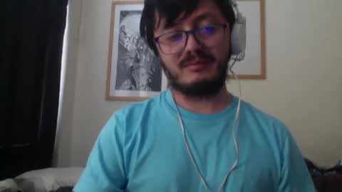 Snapshot of theguitarmistery chatting on November 1, 2025, 6:32 pm theguitarmistery online show from November 1, 2025, 6:32 pm