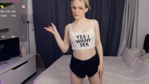 Lily online show from May 16, 2026, 7:56 pm