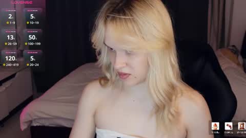 Lily online show from June 11, 2026, 7:45 pm