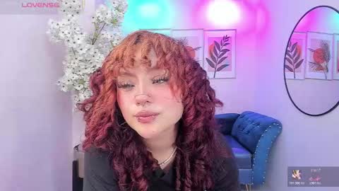 Theia  online show from November 21, 2025, 3:33 pm