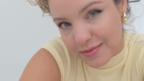 Lily Marie online show from November 28, 2025, 5:59 pm