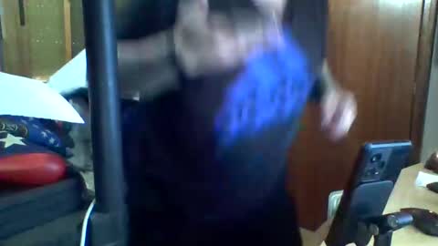 Snapshot of thekier chatting on January 5, 2025, 3:13 pm thekier online show from January 5, 2025, 3:13 pm