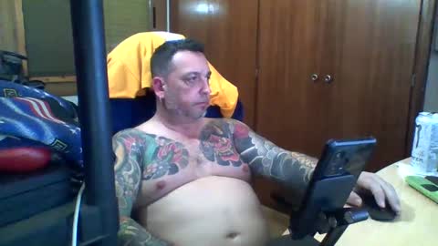 Snapshot of thekier chatting on February 15, 2025, 5:50 pm thekier online show from February 15, 2025, 5:50 pm