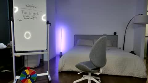 King Tyler online show from December 11, 2024, 4:39 am