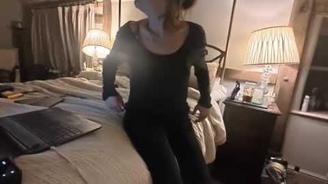 theladyduchess online show from March 6, 2026, 1:46 am