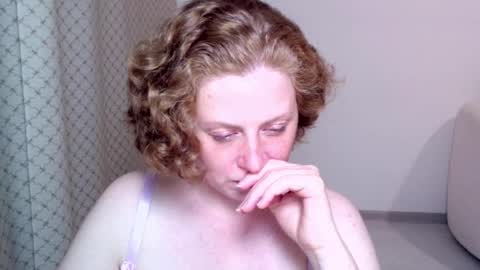 Snapshot of theladysblush chatting on September 28, 2025, 7:41 pm Ella online show from September 28, 2025, 7:41 pm