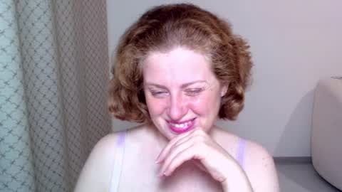 Snapshot of theladysblush chatting on November 5, 2025, 4:51 pm Ella online show from November 5, 2025, 4:51 pm