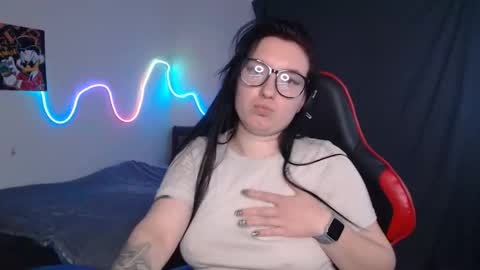 Lisa online show from November 21, 2025, 10:58 am