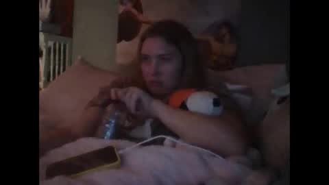 Little Bambii online show from December 18, 2025, 2:28 am