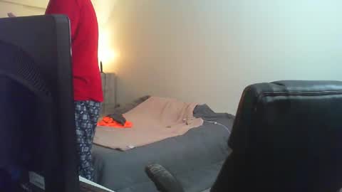 theman18951pa online show from December 25, 2024, 6:19 pm