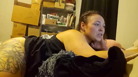 Stephanie Fuller online show from November 27, 2025, 6:59 am