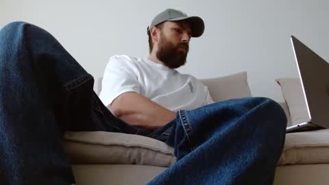 Snapshot of themonarchgoat chatting on October 2, 2025, 6:42 am TheMonarchGoat online show from October 2, 2025, 6:42 am