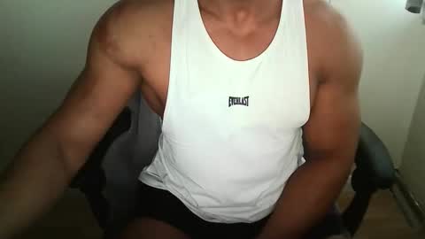 Snapshot of themusclefactory chatting on September 25, 2025, 5:05 pm TheMuscleFactory online show from September 25, 2025, 5:05 pm
